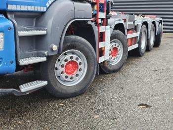 MAN TGS 47.440 BBL / 10X4 HOOKLIFT + Z CRANE